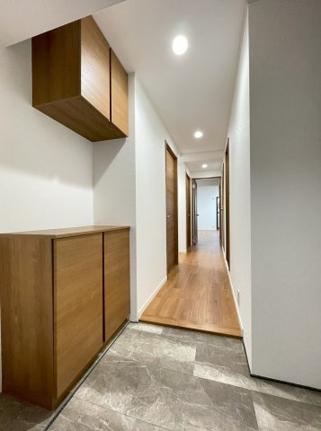 アルモード京都西院の玄関