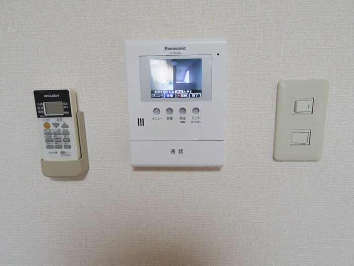 アトラクト松代のセキュリティ|カラーモニター付インターホン（録画機能付）