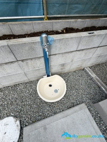 秦野市堀山下3期　新築戸建　全7棟4号棟の玄関