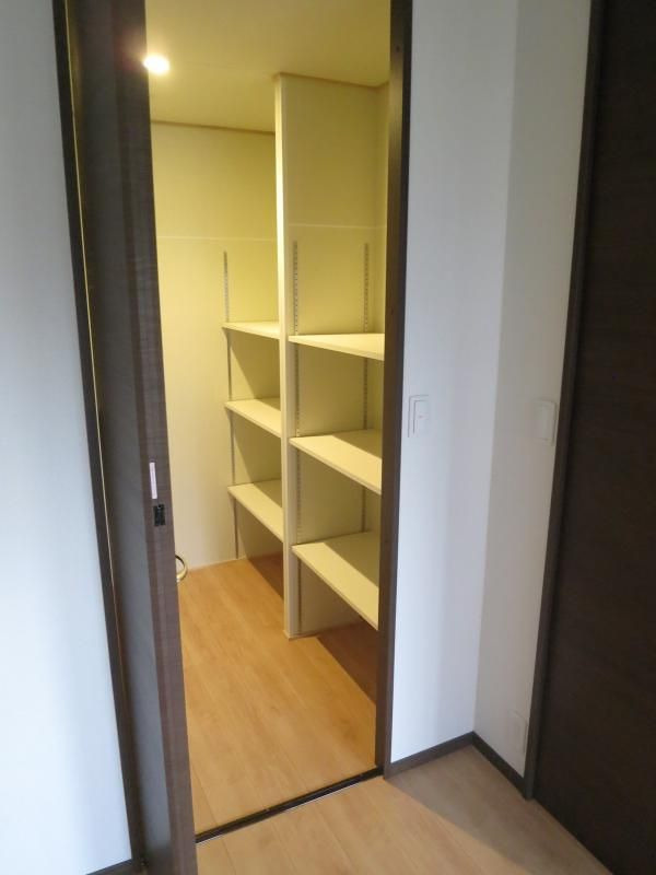 サンパーク板付の内装