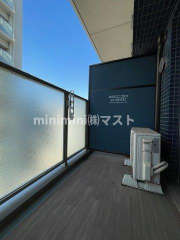 プレサンス心斎橋ソレイユのバルコニー