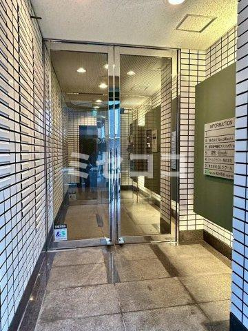 セレコート中津のエントランス