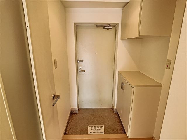 リバーフェイス博多の玄関