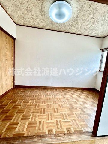 南楠の里町一戸建の洋室