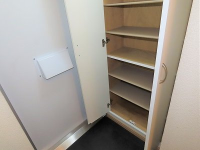 【玄関】 | レオパレスカンテサンス | シューズボックスあり