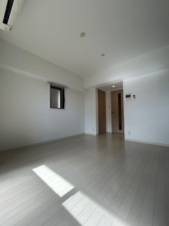 MDI.J Esaka Courtの洋室|落ち着いた色調の洋室です