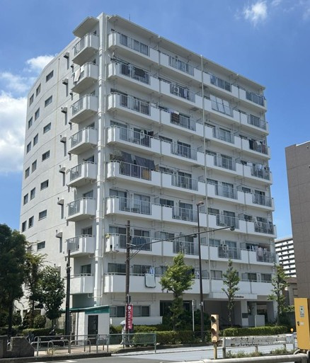 ライオンズマンション立花の外観|お客さまが安心して物件探しをできる空間を目指しています！安心・信頼がモットーのお住まいの情報館『クランディア』へ！