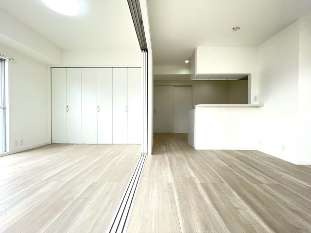 ライオンズマンション立花の洋室