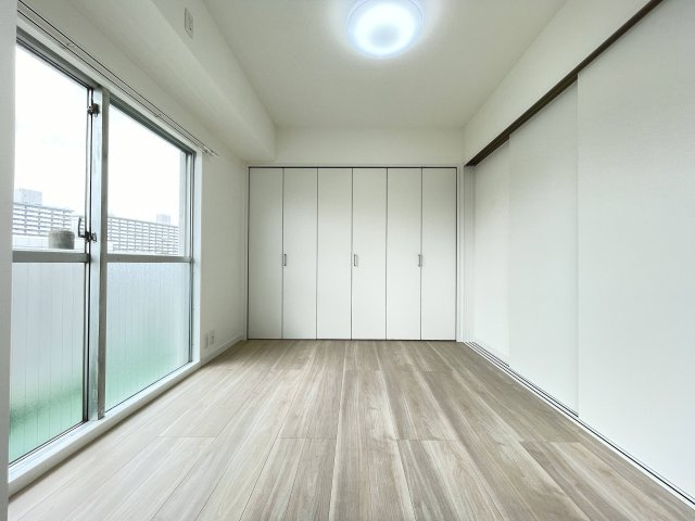 ライオンズマンション立花の洋室