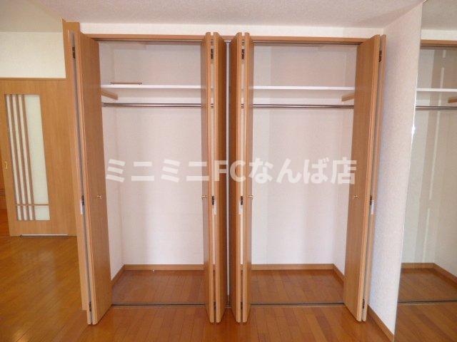 大阪市西区南堀江４丁目の賃貸マンションの収納