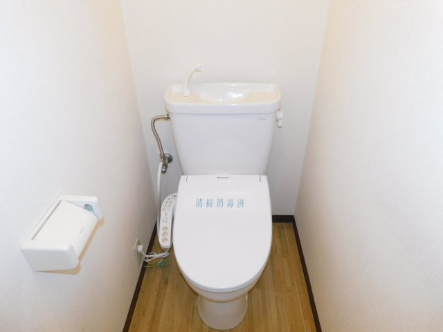 小金井市梶野町３丁目の賃貸マンションのトイレ