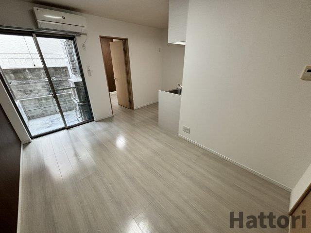 アヴェニール蛍池南町の居間・リビング