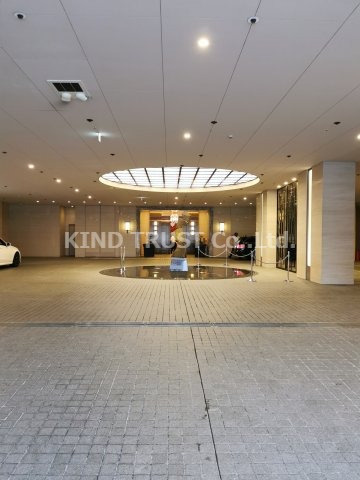 グランフロント大阪オーナーズタワーのエントランス|清潔なエントランスです