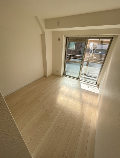 シャトード本山の居間・リビング