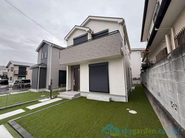 平塚市西八幡4丁目　新築戸建　全2棟B号棟