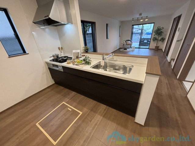 平塚市西八幡4丁目　新築戸建　全2棟B号棟のキッチン