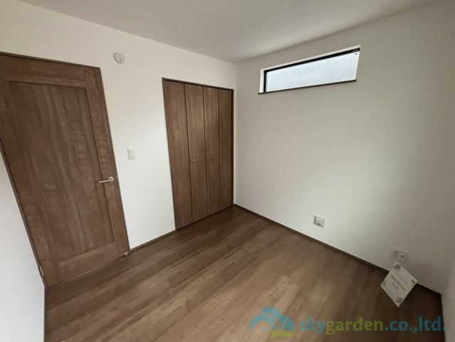 平塚市西八幡4丁目　新築戸建　全2棟B号棟の洋室