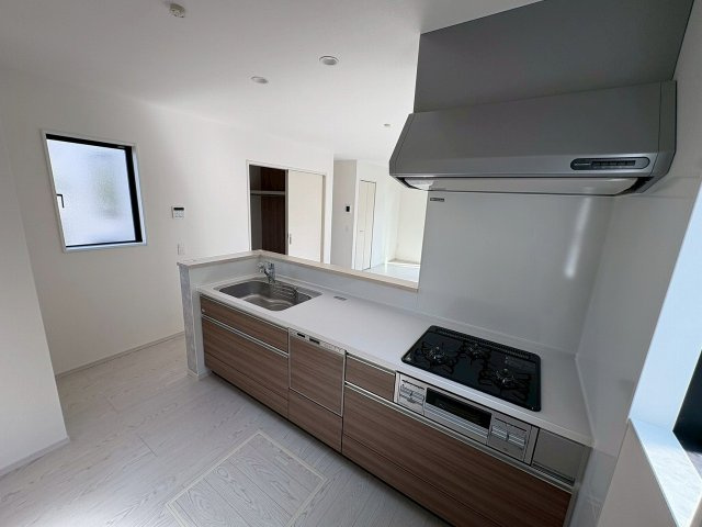 南区中尾１丁目　新築戸建　２棟のキッチン