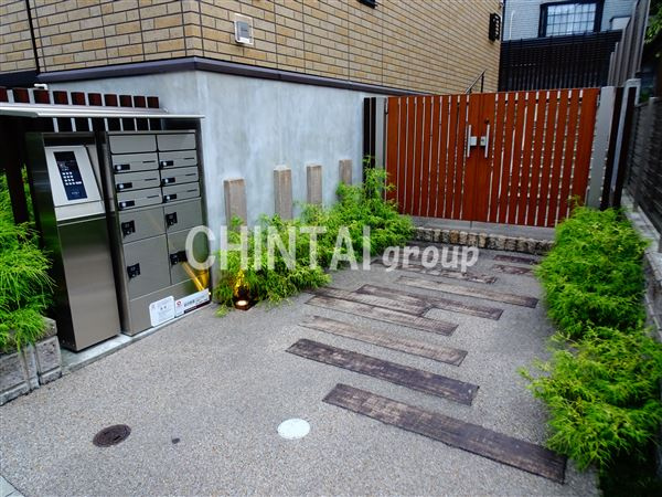 ノーブル・ルミナス笹塚のエントランス