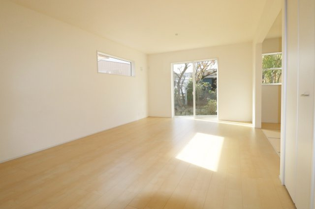 郡山市富久山町福原字三斗蒔田　　　2号棟　　　行健小学校、行健中学区　の居間・リビング