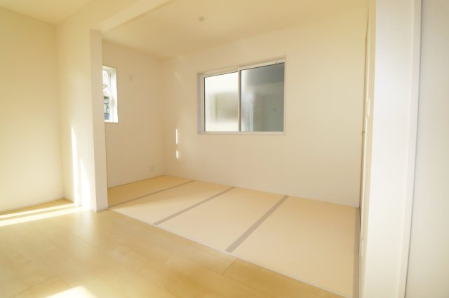 郡山市富久山町福原字三斗蒔田　　　2号棟　　　行健小学校、行健中学区　の和室