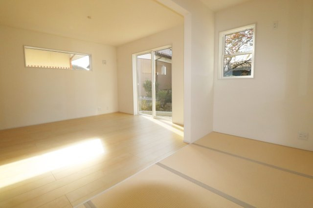 郡山市富久山町福原字三斗蒔田　　　2号棟　　　行健小学校、行健中学区　の和室