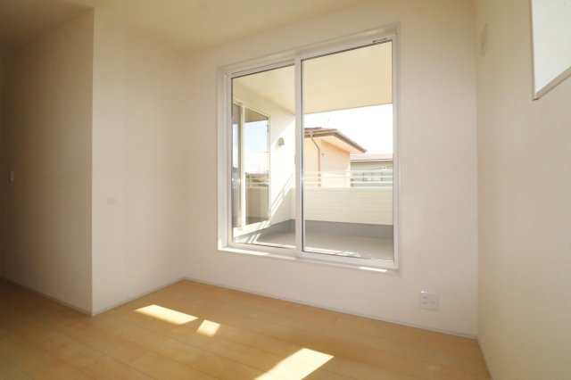 郡山市富久山町福原字三斗蒔田　　　2号棟　　　行健小学校、行健中学区　の洋室