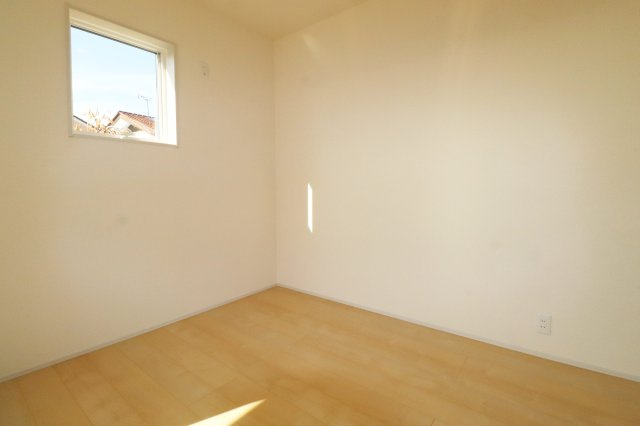 郡山市富久山町福原字三斗蒔田　　　2号棟　　　行健小学校、行健中学区　の洋室