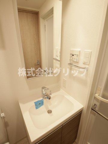 アルコバレーノ横濱鶴見の独立洗面台