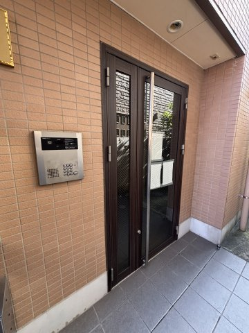 ソレイユ津田沼のエントランス