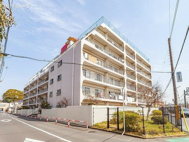 常盤平コーポの外観|エリアに精通したスタッフがあなたにぴったりのお家を紹介！お客さま目線で対応させていただきます。安心してご相談下さい