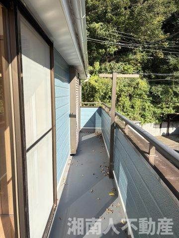 逗子市沼間３丁目４－１７戸建てのバルコニー|落ち着いた時間を過ごせるバルコニーです