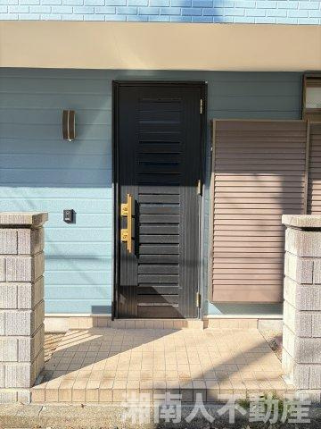 逗子市沼間３丁目４－１７戸建ての玄関|ゆったりとした玄関です