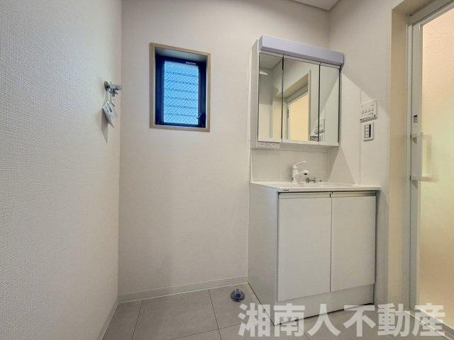 逗子市沼間３丁目４－１７戸建ての独立洗面台|独立洗面台です