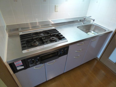 【キッチン】 | オードシュール | システムキッチン（3口ガスコンロ・グリル付）