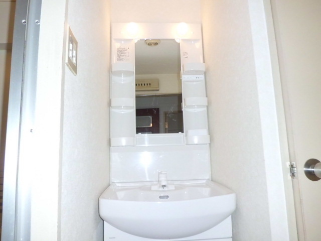 イトーピア灘ＫＩＴＡＮＯの洗面所