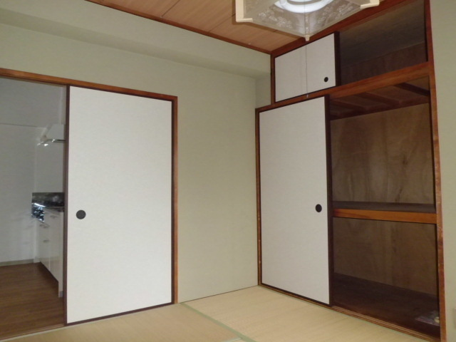 イトーピア灘ＫＩＴＡＮＯの収納