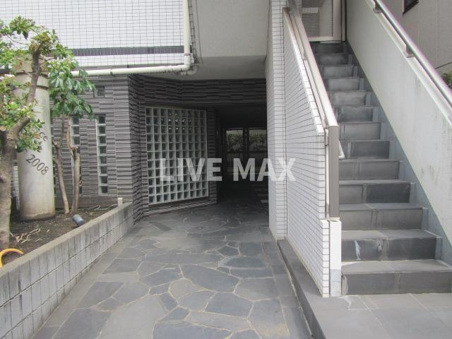 【エントランス】