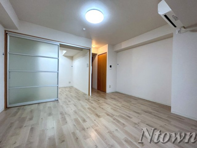 【居間・リビング】 | ドミール長者町 | おしゃれな居間です