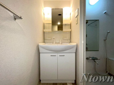 【独立洗面台】 | ドミール長者町 | 独立洗面台で身支度をすべて済ませてしまいましょう