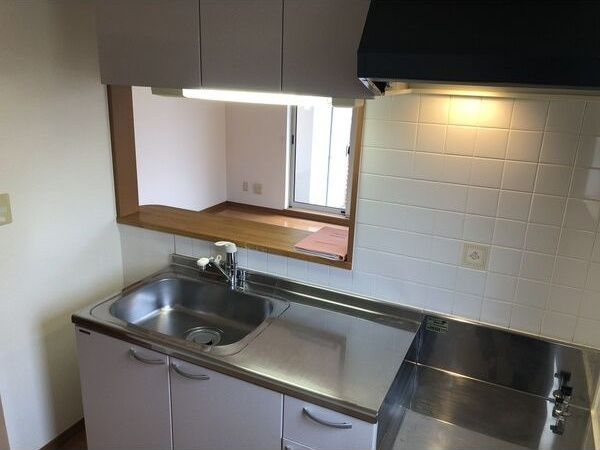 リジエールE棟のキッチン