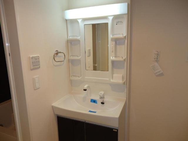 ウィステリアⅠの洗面所|洗髪洗面化粧台