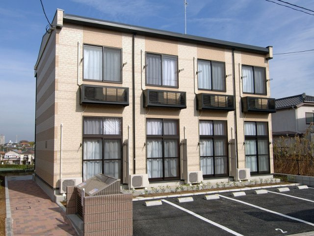 レオパレスコンファーレ八千代台の外観