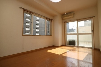 【居間・リビング】 | メゾン岩橋