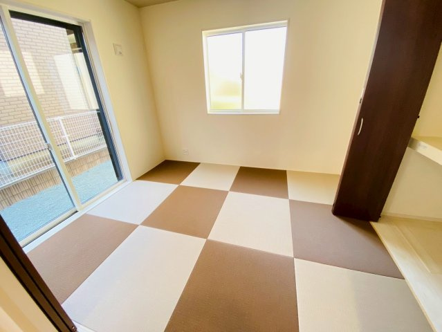 ブルーミングガーデン/東区/山ノ内3丁目/全2棟/1号棟の和室