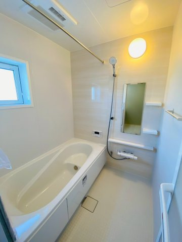 ブルーミングガーデン/東区/山ノ内3丁目/全2棟/1号棟の浴室