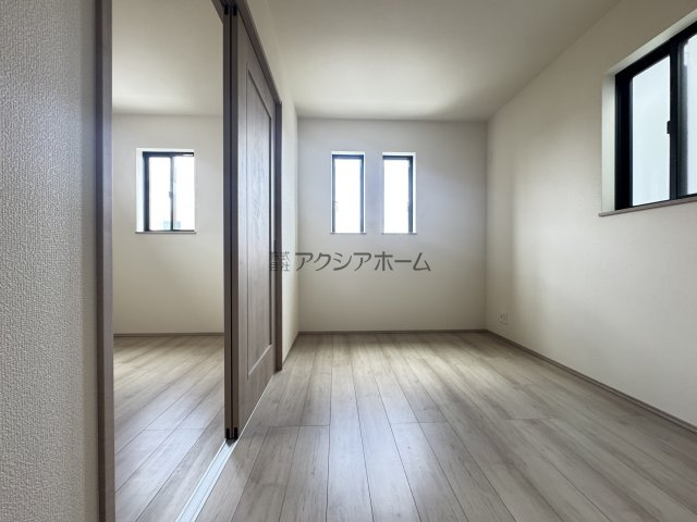 所沢市中新井3丁目・全2棟　新築一戸建　A号棟の子供部屋|北東側洋室4.5帖