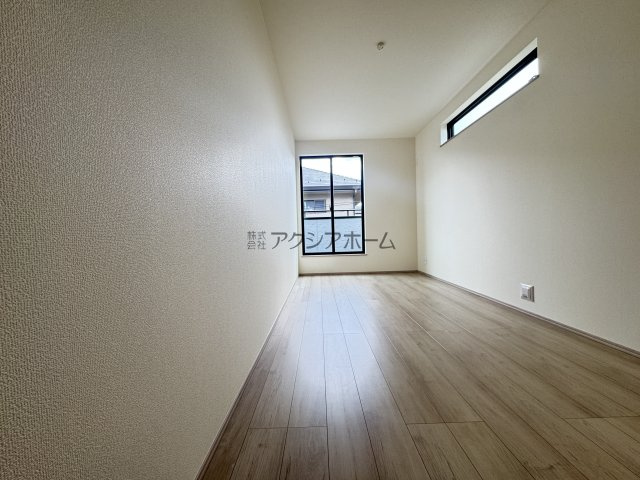 所沢市中新井3丁目・全2棟　新築一戸建　A号棟の寝室|洋室7帖