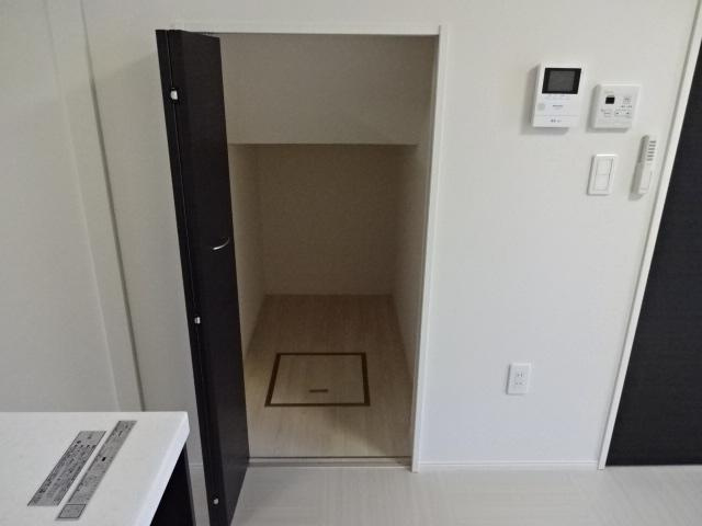 シェルディオスの収納|階段下収納