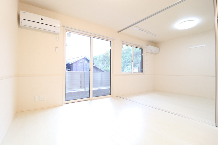 ポシェット大津の居間・リビング